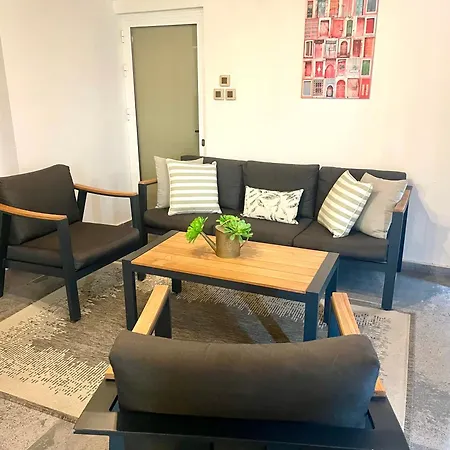 Sea View Penthouse 公寓