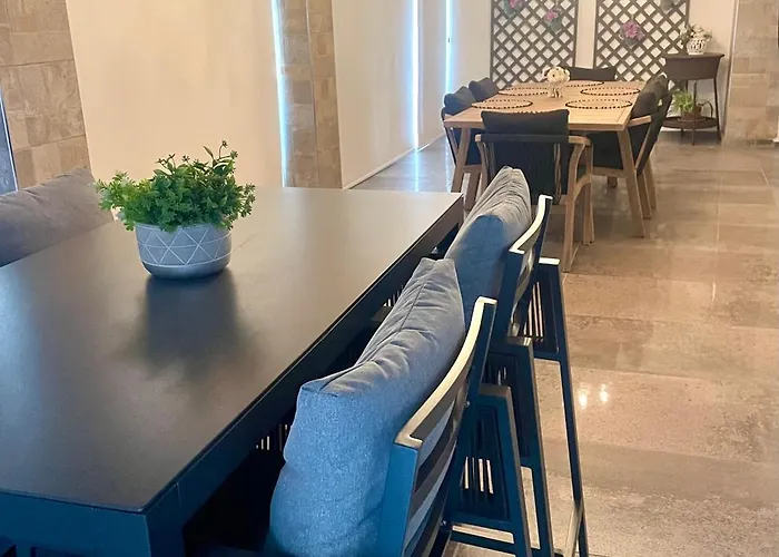 Sea View Penthouse Apartmán *